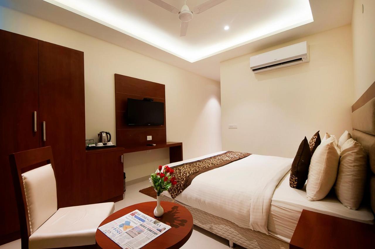 نيودلهي Hotel Z Suite-Near Delhi Airport المظهر الخارجي الصورة