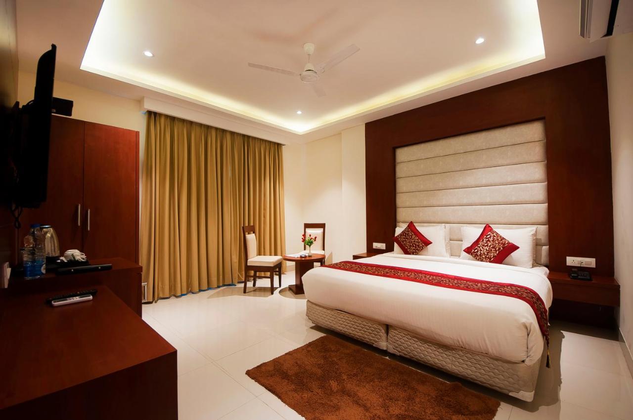 نيودلهي Hotel Z Suite-Near Delhi Airport المظهر الخارجي الصورة